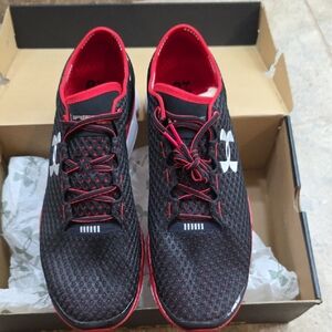 Under Armour Men's Black and Red Athletic Shoes